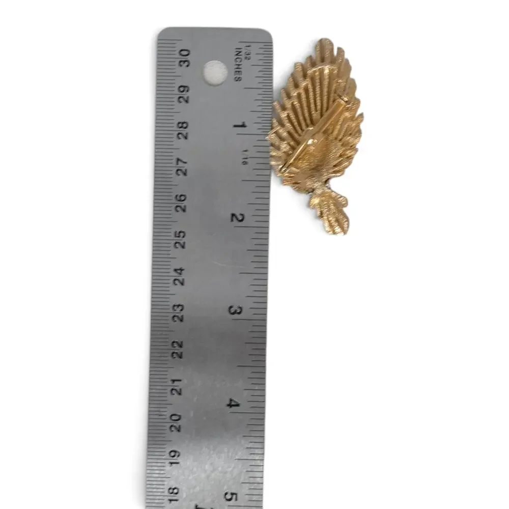 Vintage Gold Tone Fan Leaf Brooch Rhinestone Crystal Band Textured Spray